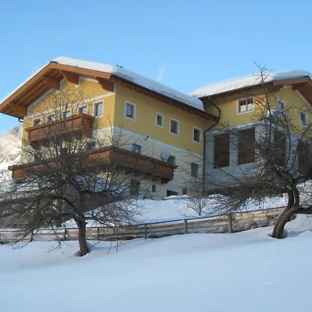 Haus Bergheimat شقة