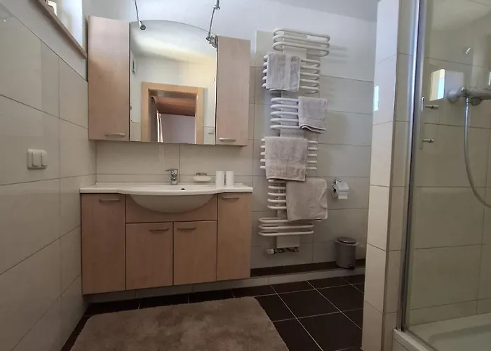 Haus Bergheimat شقة بفارويرفين